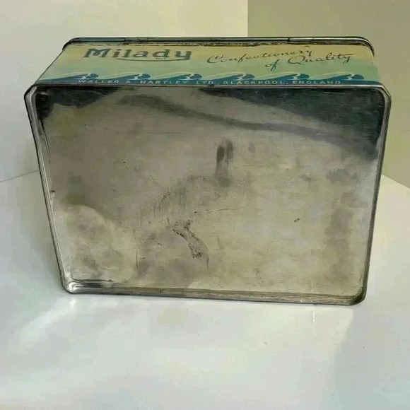 Antique Waller & Hartley Milady tin featuring Britannia & Westward off Cowes - Picture 3 of 7